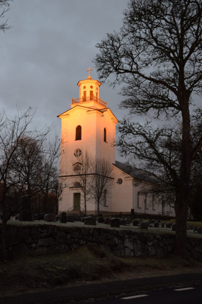 Kyrka